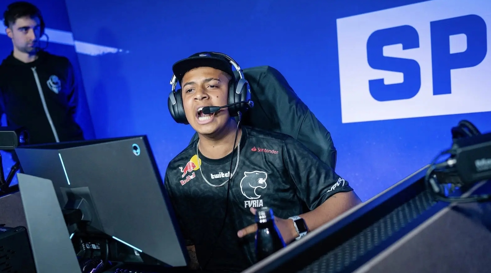 但在这次交 但在这次交