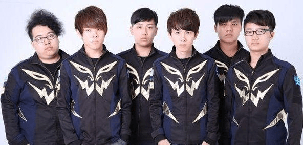 双方握手言 双方握手言