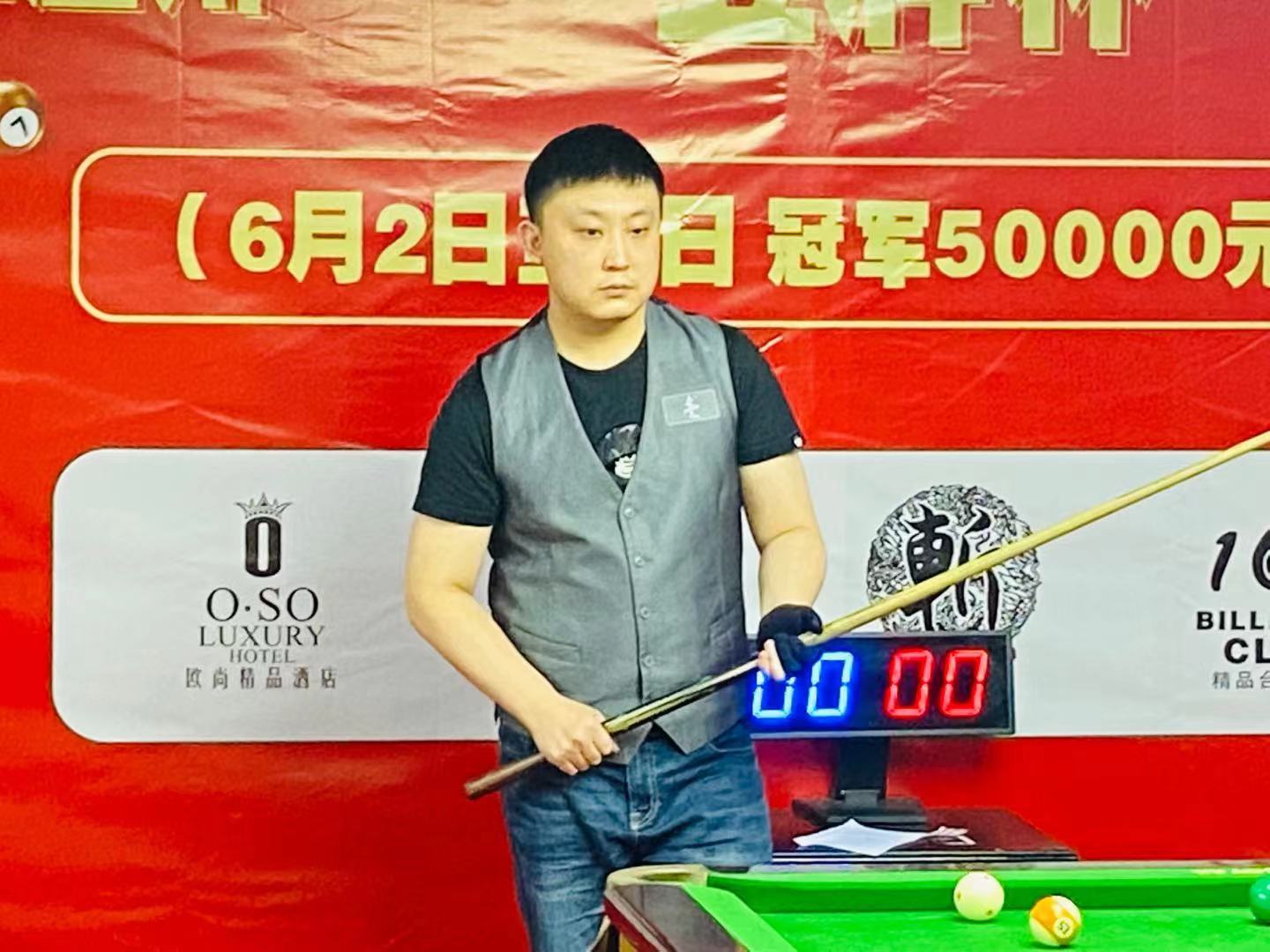 洲赛场的竞 洲赛场的竞